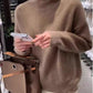 pull marron femme portee